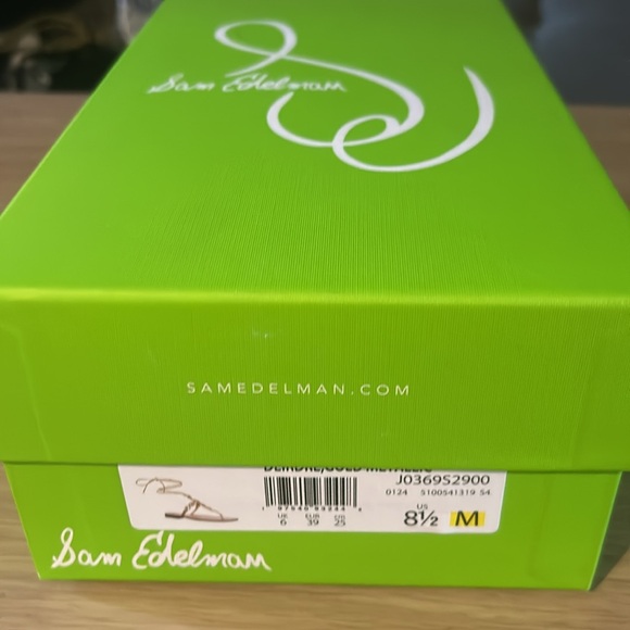 Sam Edelman never worn sandals - Picture 2 of 9